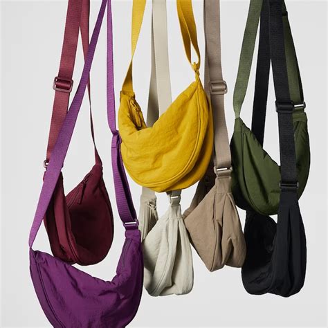 uniqlo bag dupes|$20 uniqlo shoulder bag.